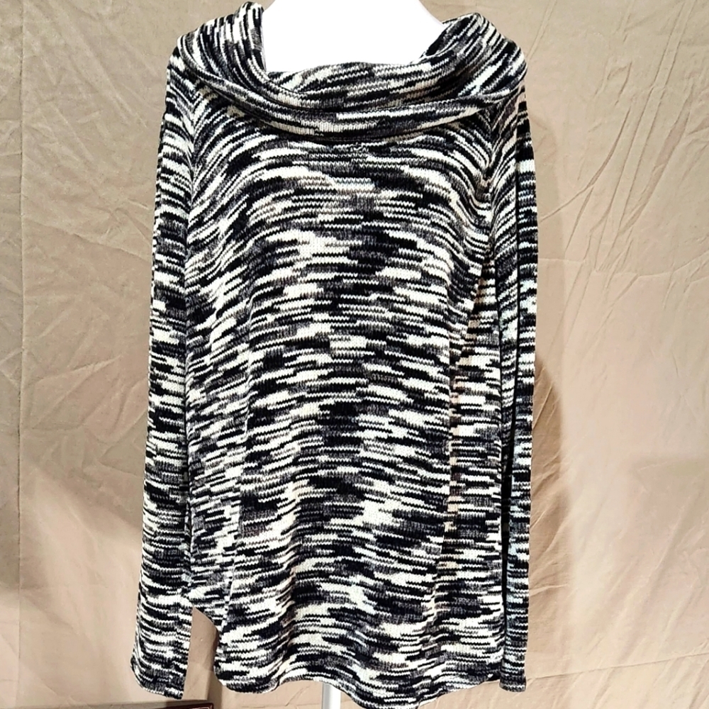 Ruby Rd. XL chenille cowl neck oversize tunic sweater black and white space‎ dye